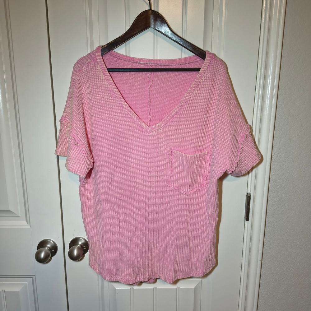 Altar'd State Pink Waffle Knit V-Neck Pocket Tee Raw Edge Seam Top Medium